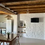 A Casa D Irene 2 * Páros
